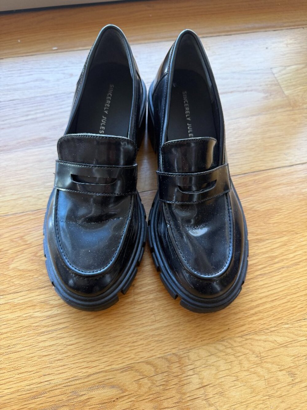 Sincerely Jules Black Leather Loafer Size 8